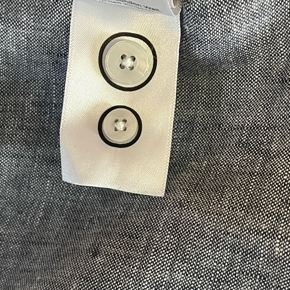 Untuckit SlimFit Blue Linen Shirt Sz Large - Picture 11 of 11